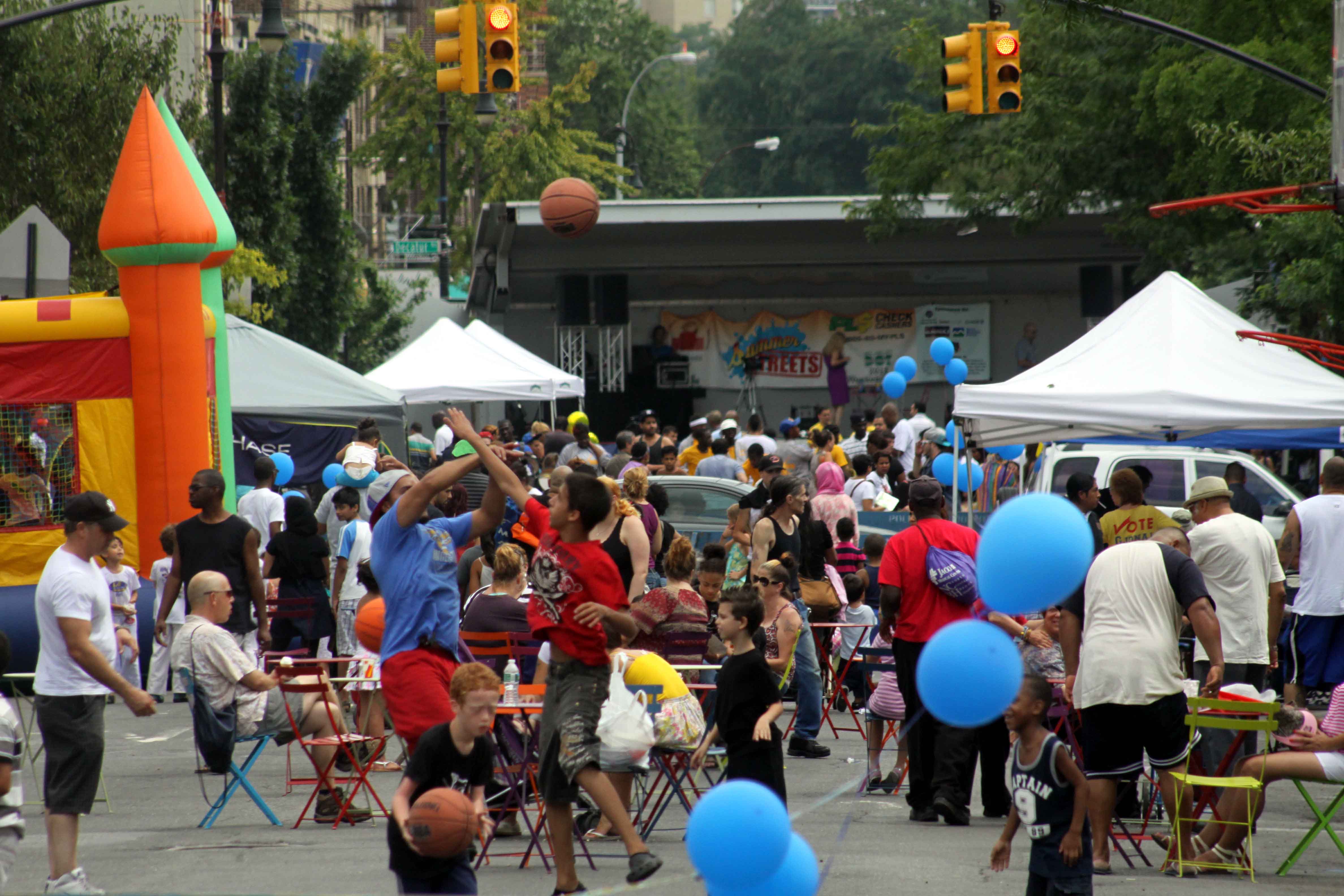 Bronx Photos East 204th Summer Streets Festival Norwood News