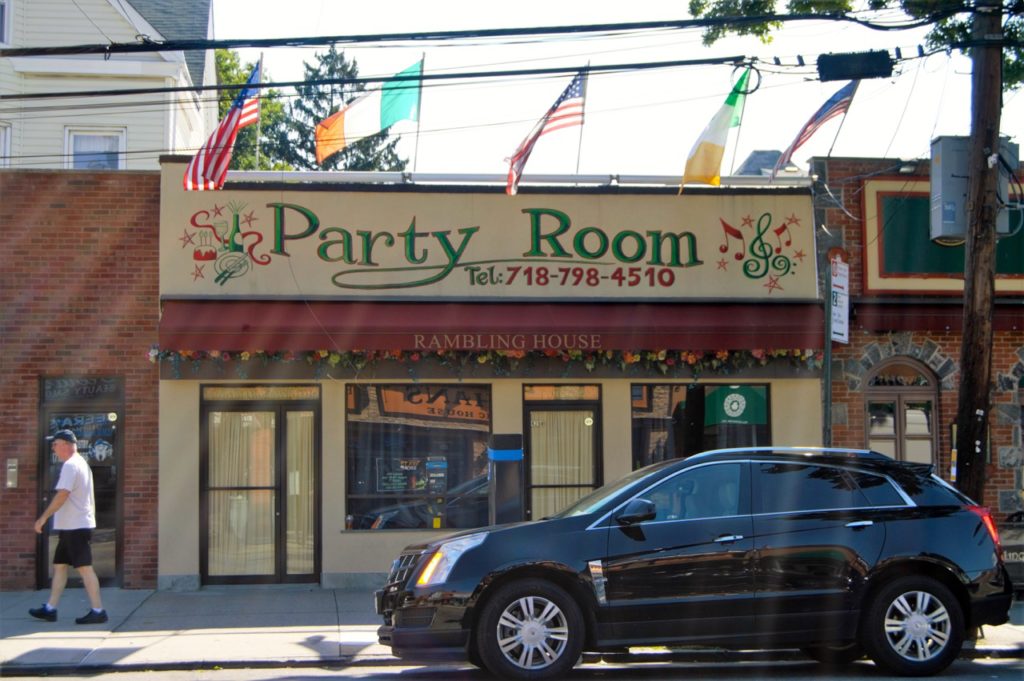 AMONG THE MORE popular hangouts in Woodlawn is The Rambling House on Katonah Avenue at East 236th Street. Photo by Miriam Quinones