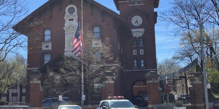 Norwood: Three Sought in Jerome Avenue Robbery