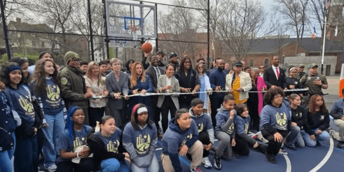 Kingsbridge Heights: Basketball Courts Get Upgrade at Fort #4 Playground at Washington’s Walk